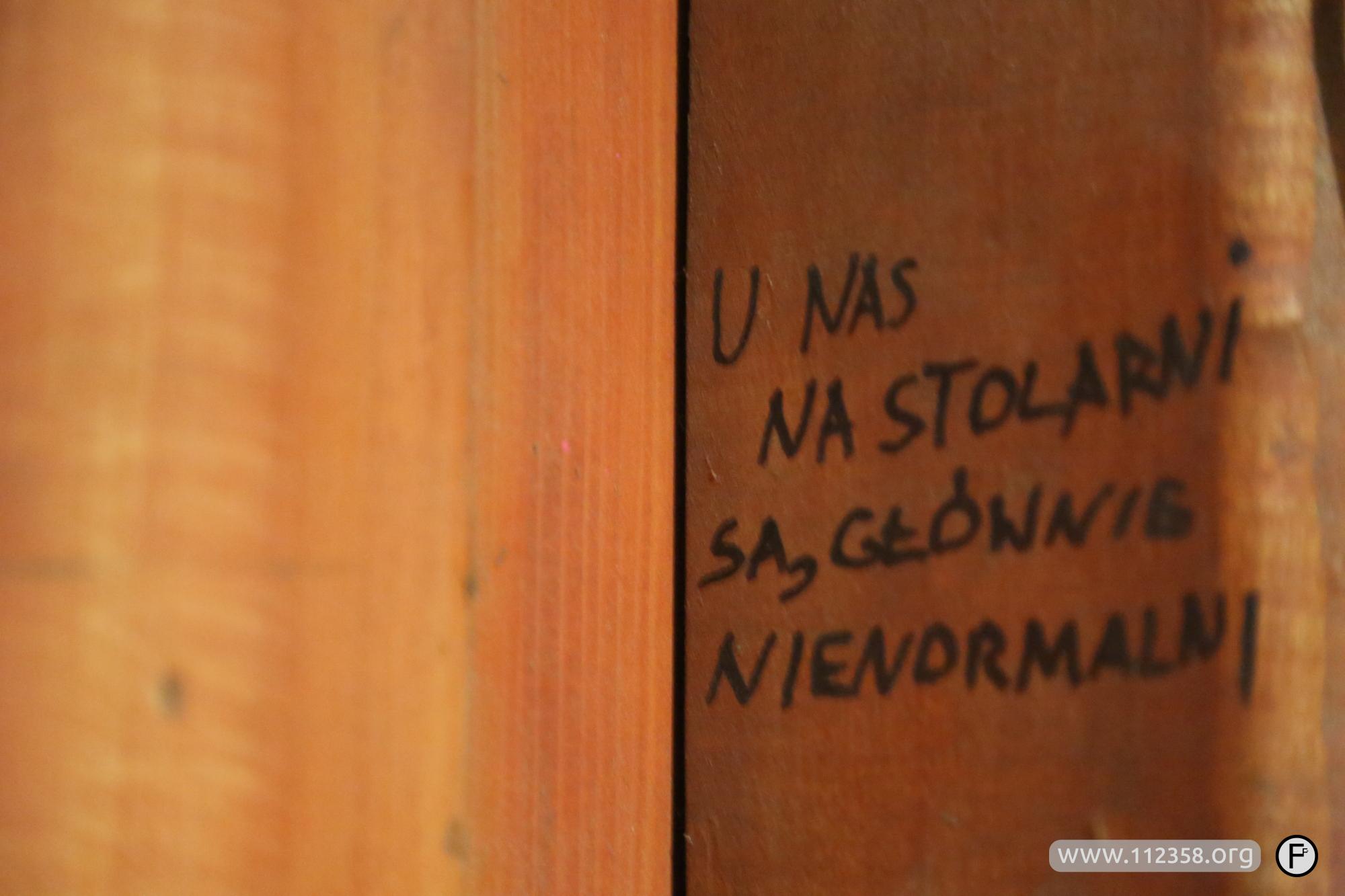 Słowa na drewnie
