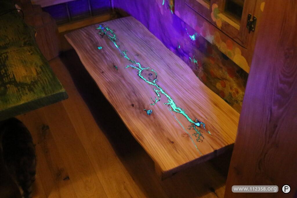 stolik_wypalany_pradem_uv_7